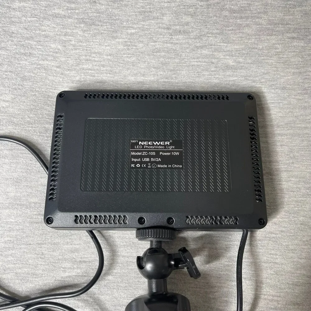Neewer LED ZC-10S Small Panel Lightning Kit with Tripod